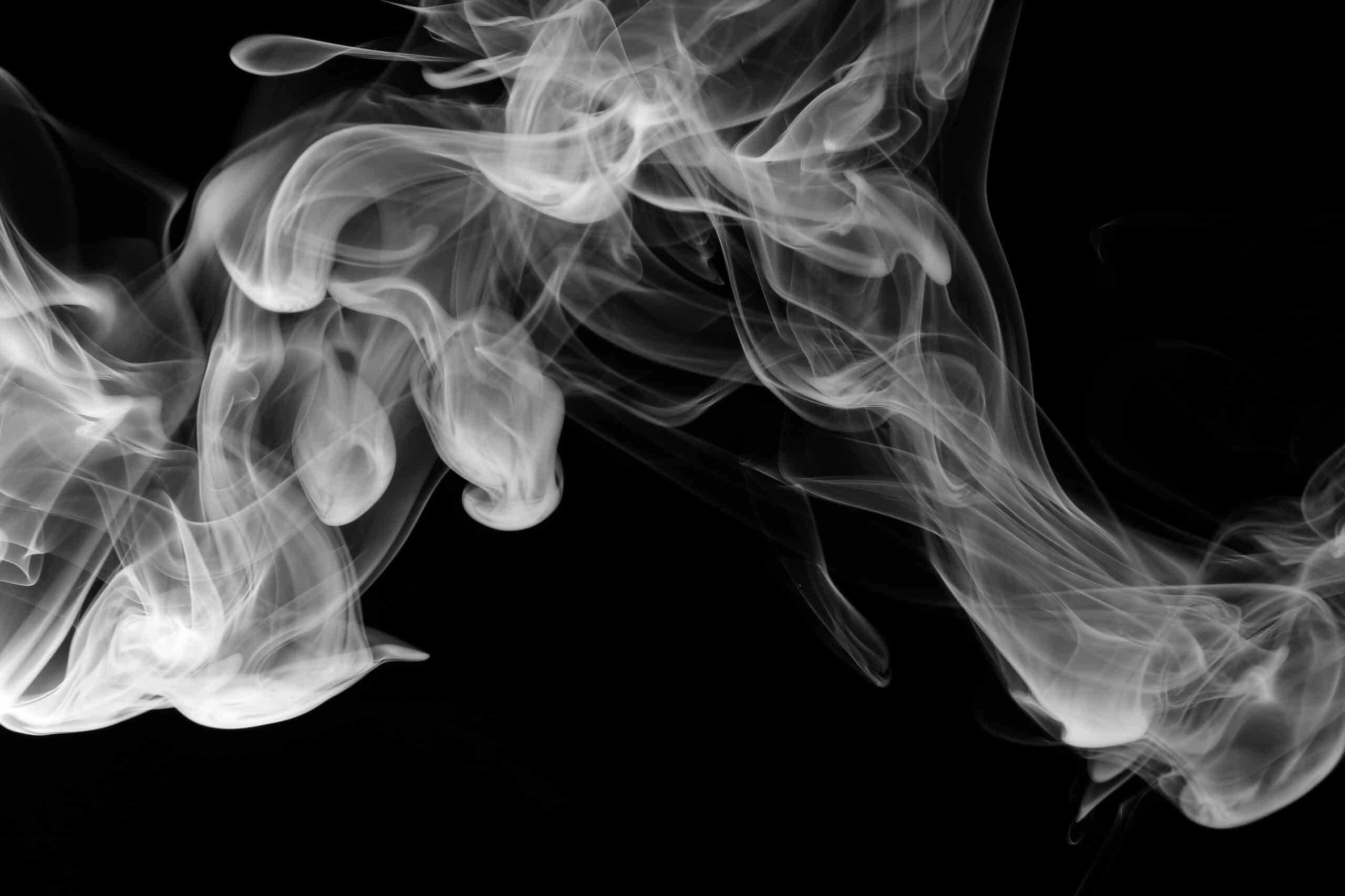 Hvorfor vælge en e-cigaret fremfor almindelige cigaretter?