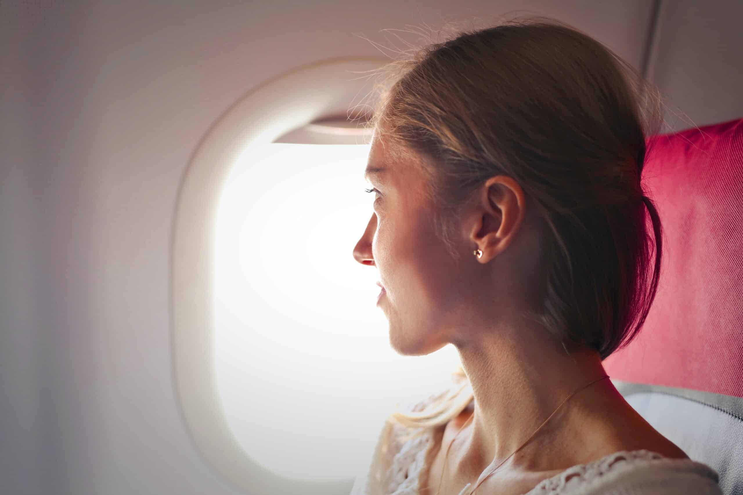 Sådan overvinder du din rygetrang når du flyver